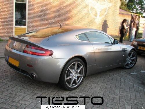 tiesto's car aston martin v8 vantage